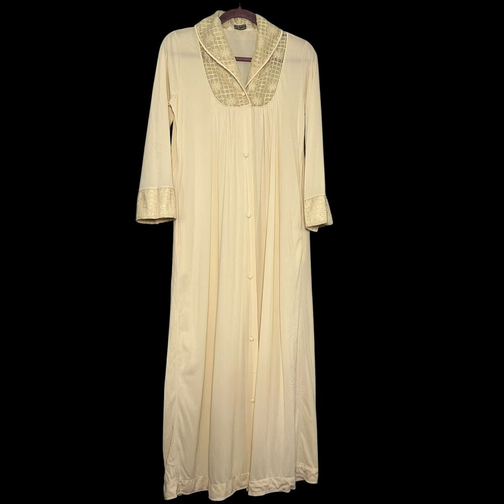 Vintage Kayser Cream Colored Peignoir Robe/Sleepwear